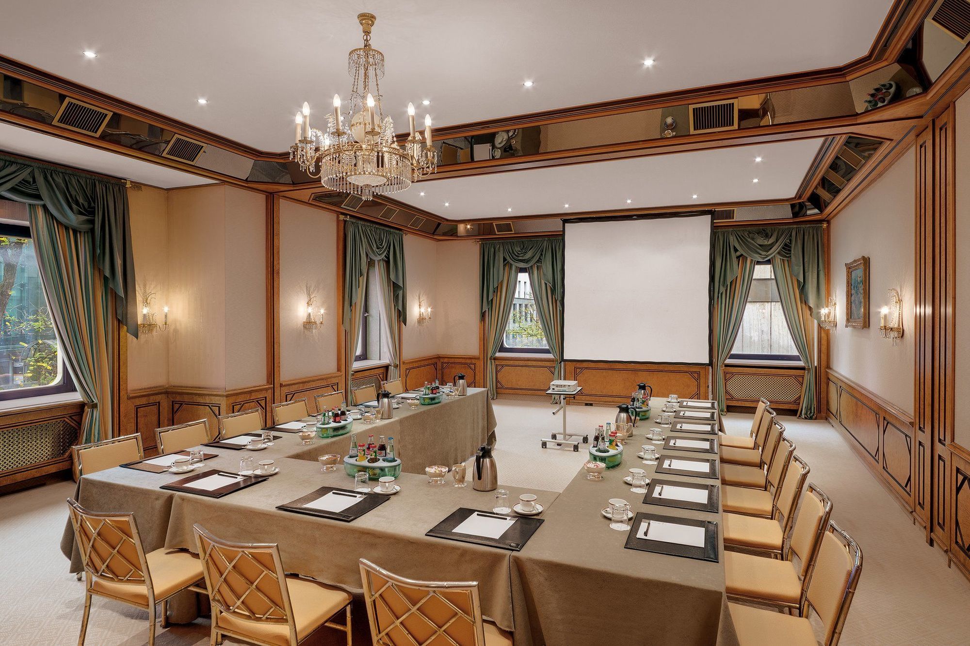 Hotel Koenigshof Münih İş olanakları fotoğraf